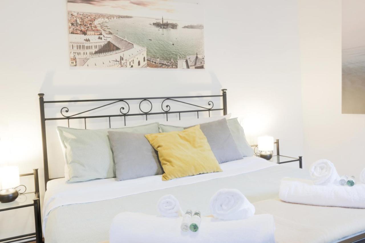 Santa Croce Guest House Venecia Exterior foto